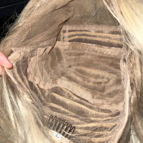 Luxury 24” Platinum Blonde Front Lace Wig – 100% Human Hair – Worn Once - Picture 9 of 9